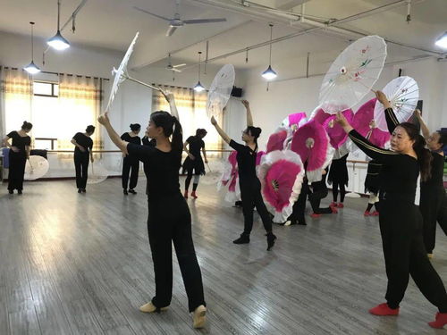 藝術(shù)之光照亮黨史 文藝創(chuàng)作與表演如何推動黨史學習教育深入人心